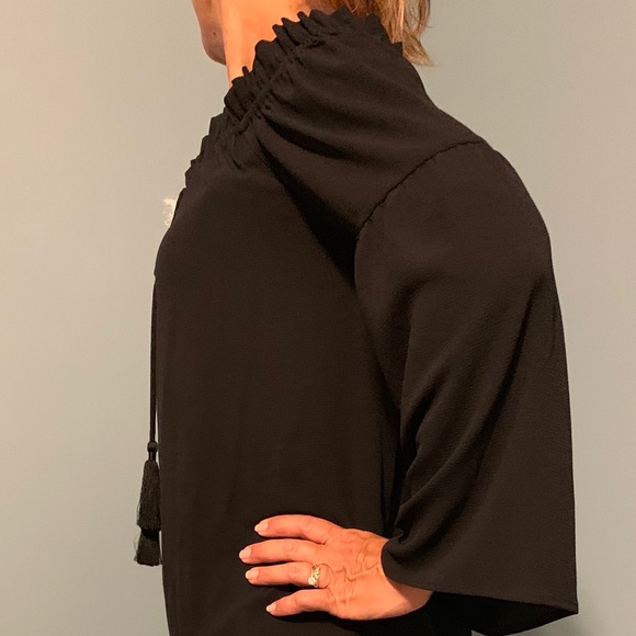 Micheal Kors - Picture 2 of 3